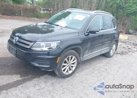 2017 Volkswagen Tiguan 2.0T Wolfsburg Edition из США, поврежденный, VIN WVGSV7AX3HK037795